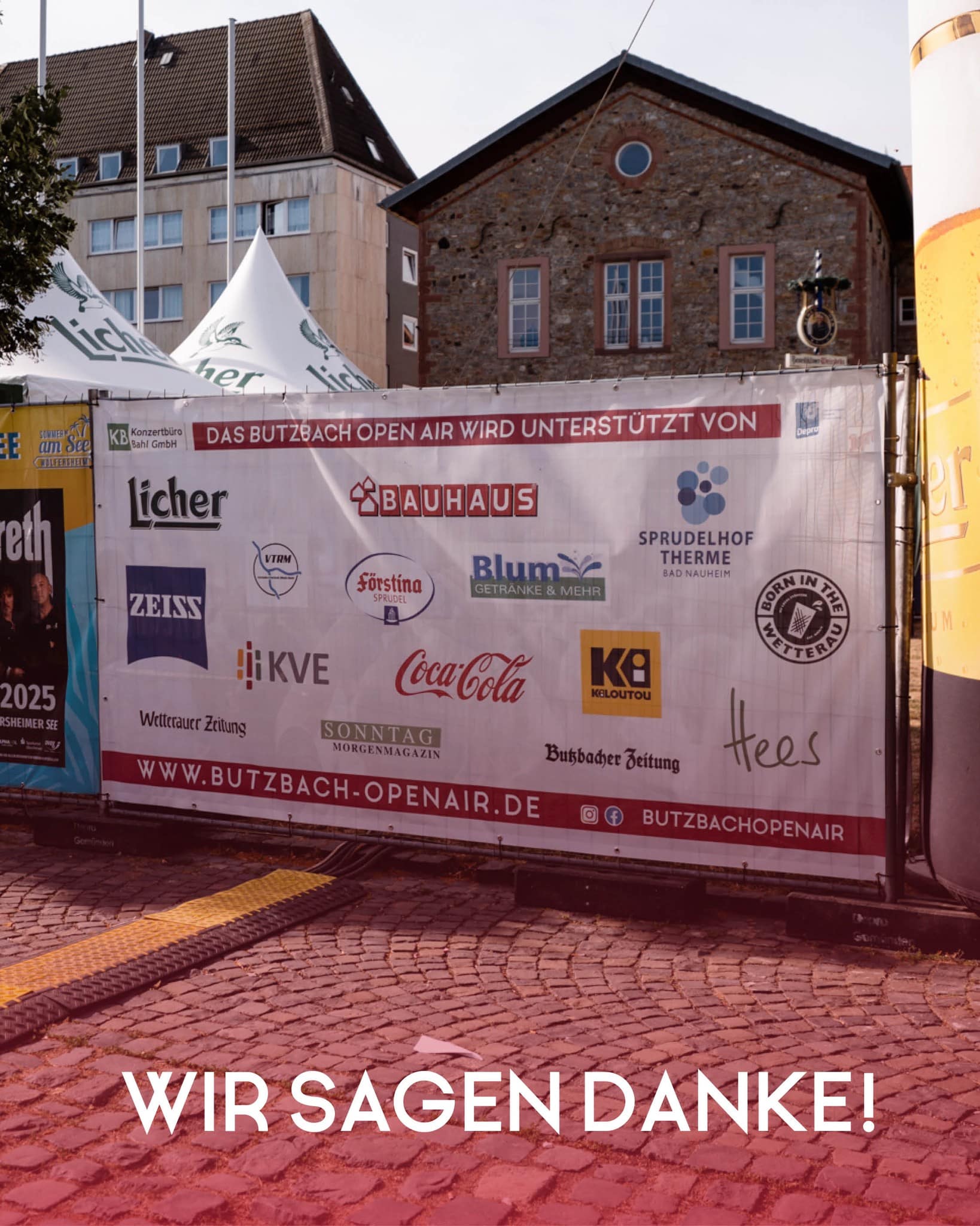 💛 DANKE an unsere Sponsoren 2025! 💛
Während wir schon mitten in der Planung für das Butzbach Schlosshof Open Air 2026 stecken, möchten wir auf keinen Fall verpassen, uns noch einmal ganz herzlich bei allen Sponsoren 2025 zu bedanken! 🙌
Ein dickes Dankeschön geht an:
@licherprivatbrauerei
@bauhausdeutschland
@zeissgroup
@vtrm_gmbh
@foerstina_sprudel
Blum Getränke & mehr
@sprudelhoftherme_official
@borninthewetterau
KVE
@cocacola_de
@kiloutou_deutschland
Wetterauer Zeitung
Sonntag Morgenmagazin
Butzbacher Zeitung
Hees