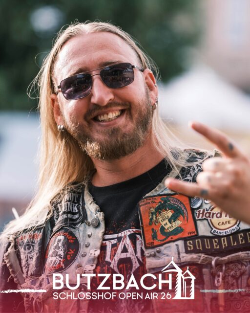 ✨🥂 𝐖𝐢𝐫 𝐬𝐢𝐧𝐝 𝐦𝐢𝐭 𝐫𝐢𝐜𝐡𝐭𝐢𝐠 𝐠𝐮𝐭𝐞𝐫 𝐋𝐚𝐮𝐧𝐞 𝐢𝐧𝐬 𝐧𝐞𝐮𝐞 𝐉𝐚𝐡𝐫 𝐠𝐞𝐬𝐭𝐚𝐫𝐭𝐞𝐭! 🥂✨

Jetzt sind wir neugierig:

👉 Wie sieht’s bei euch aus?
👉 Wie lief 2026 bisher für euch?

Erzählt es uns in den Kommentaren! 💛

Foto: Dieter Keiner @germanlightcollector 

#ButzbachOpenAir #SchlosshofOpenAir26